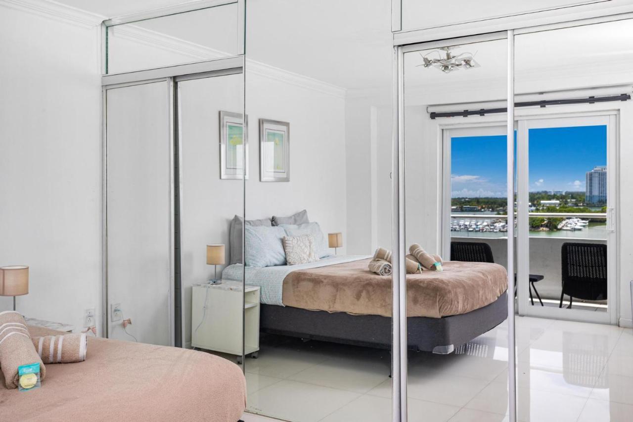 Holiday home Top Floor Breathtaking View Of Miami Skyline, Pool And Free Parking