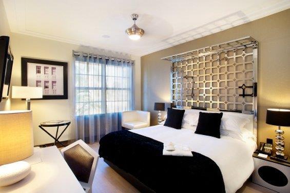 Hotel Waldorf Towers South