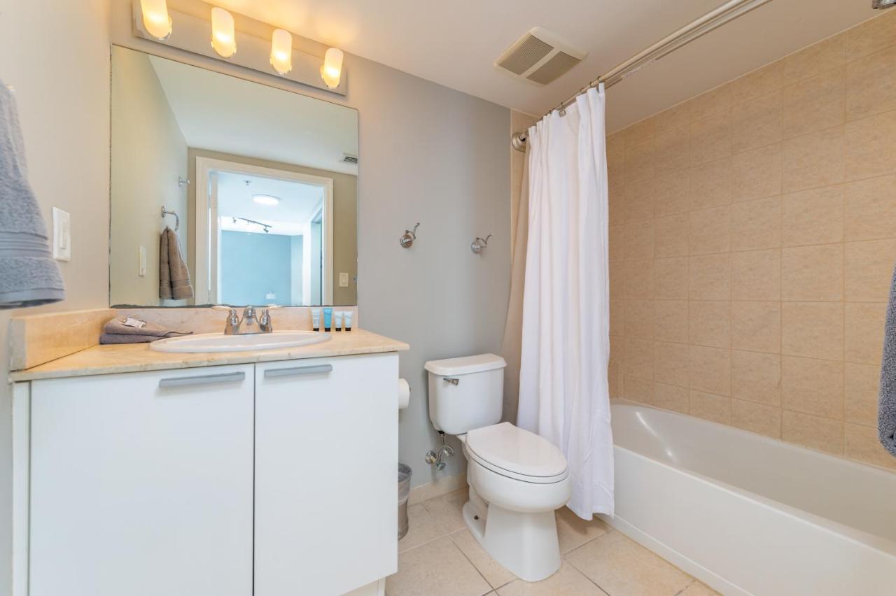 16699 Collins Ave Unit 2906 In La Perla Apartment *