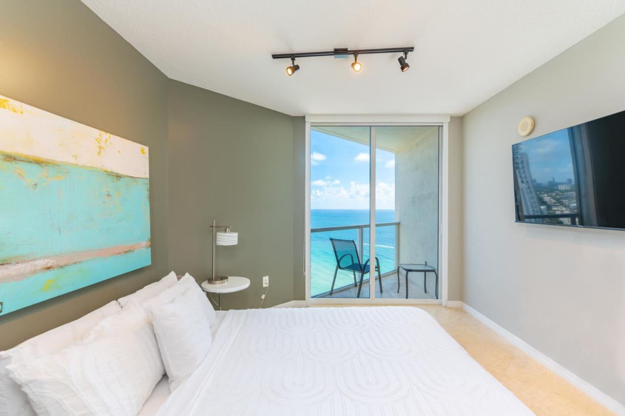 16699 Collins Ave Unit 2906 In La Perla Apartment