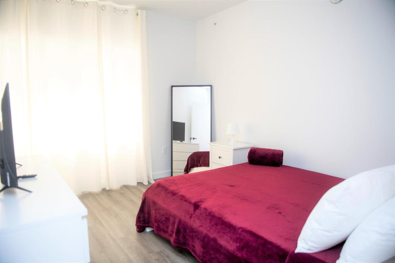Majestic Stays On Ocean Drive Miami Beach