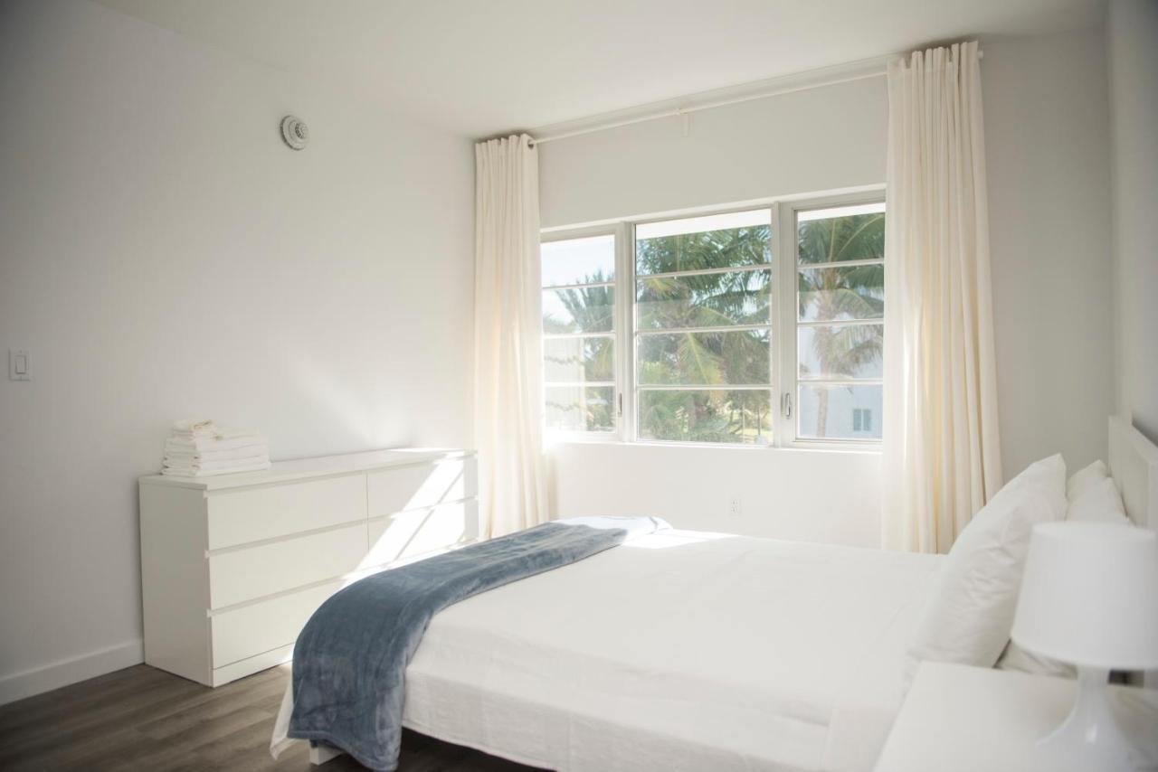 Majestic Stays On Ocean Drive *