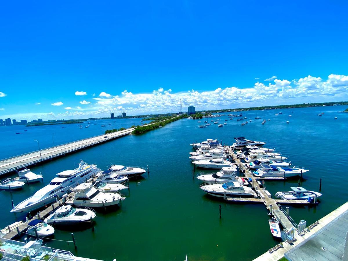 Apartment Bay View Miami: Premium Waterfront Near