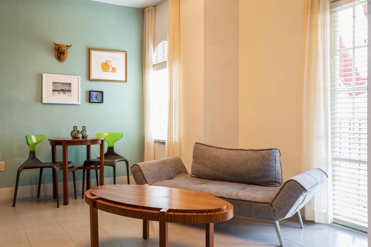 Hotel El Paseo Miami Beach