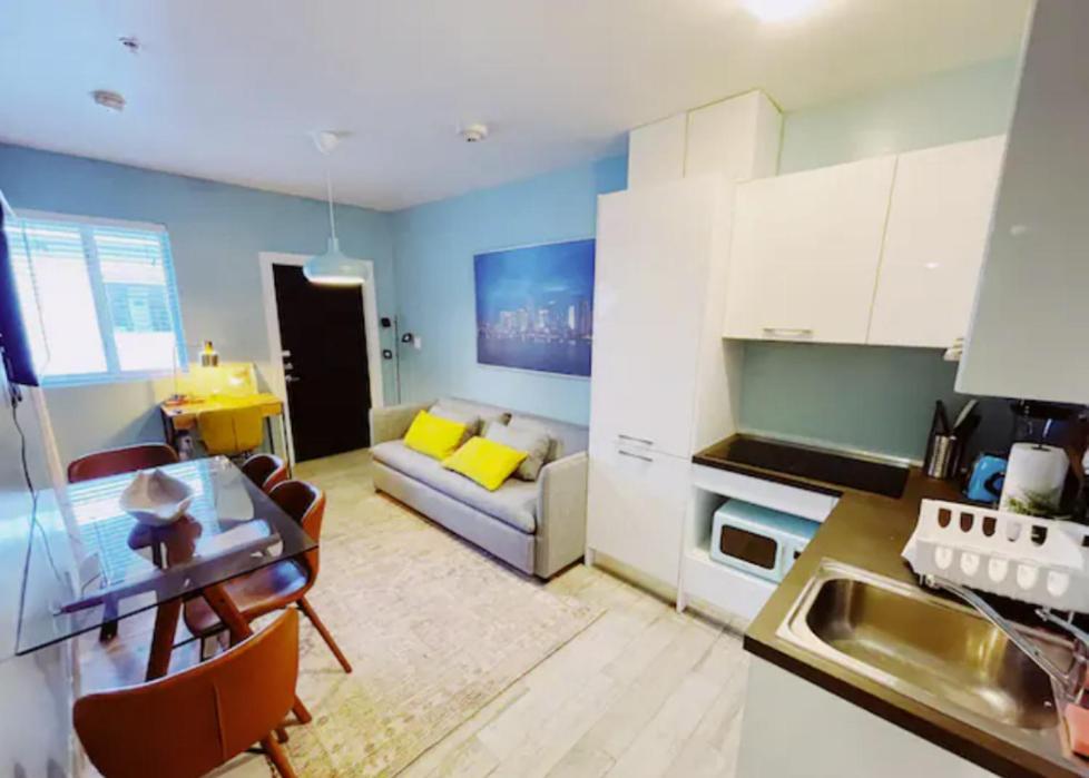 The Gem On 15th Apartment