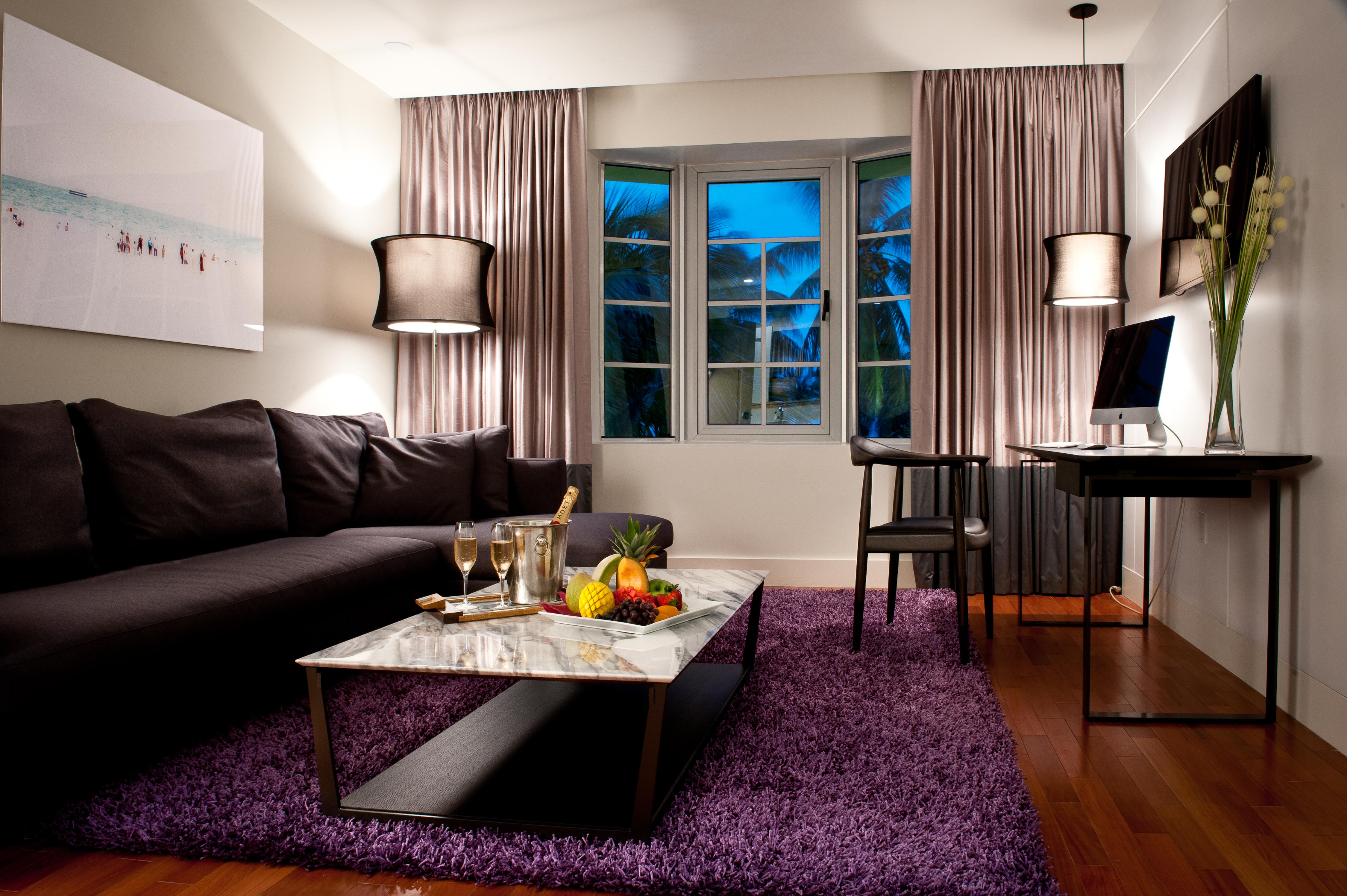Hotel Leslie Ocean Drive 4*