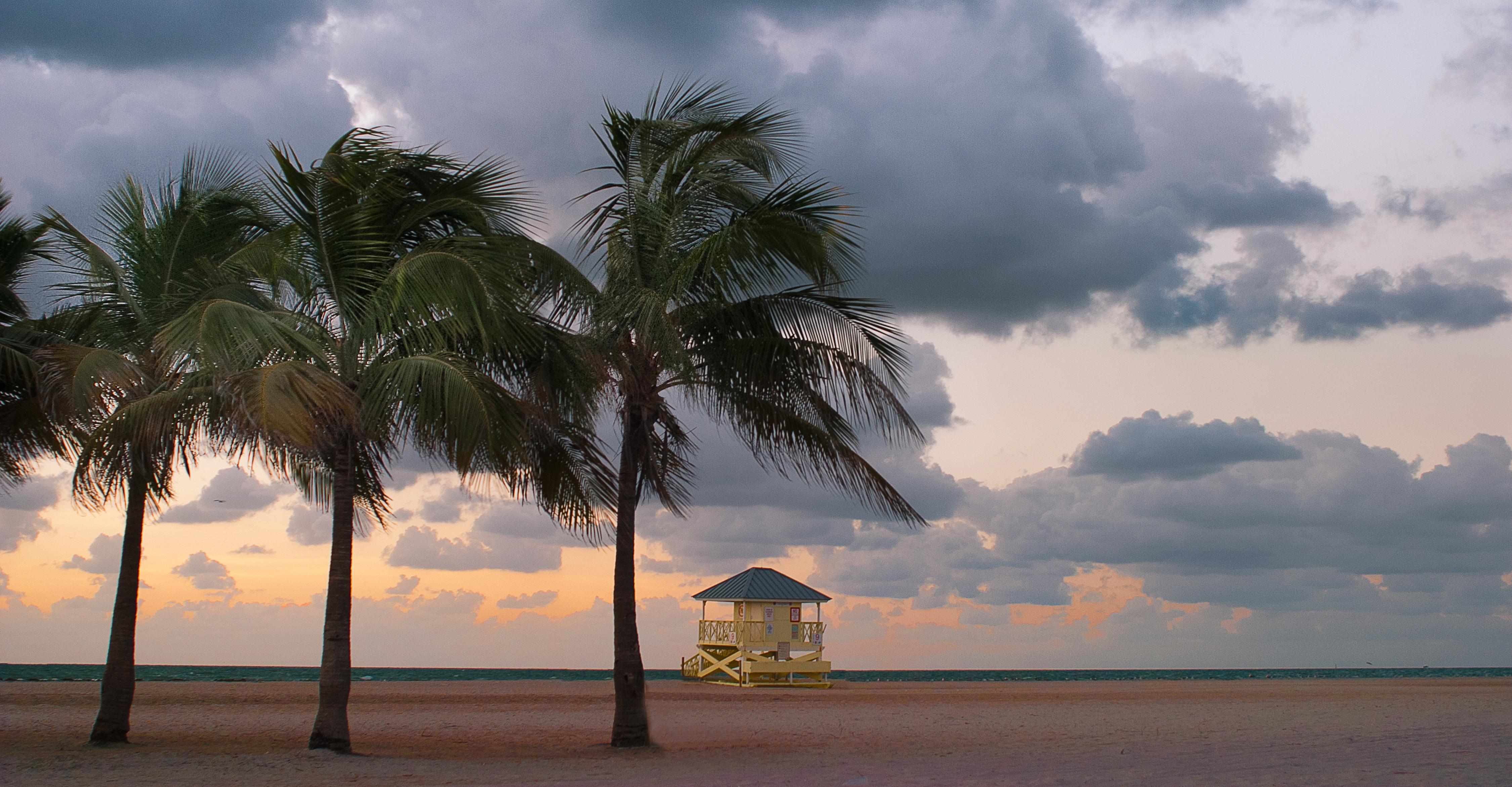Leslie Ocean Drive Miami Beach