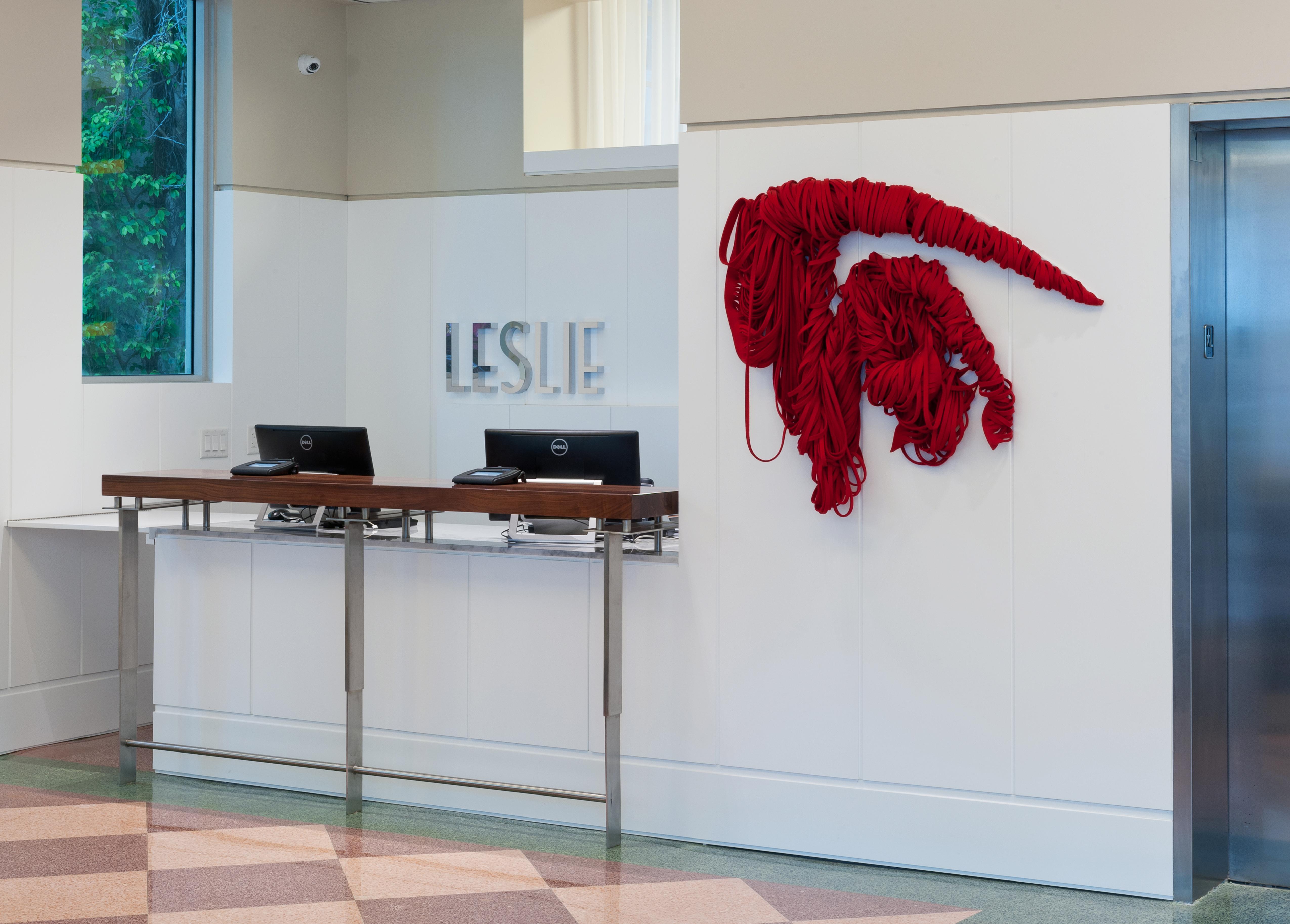 Leslie Ocean Drive Hotel 4*