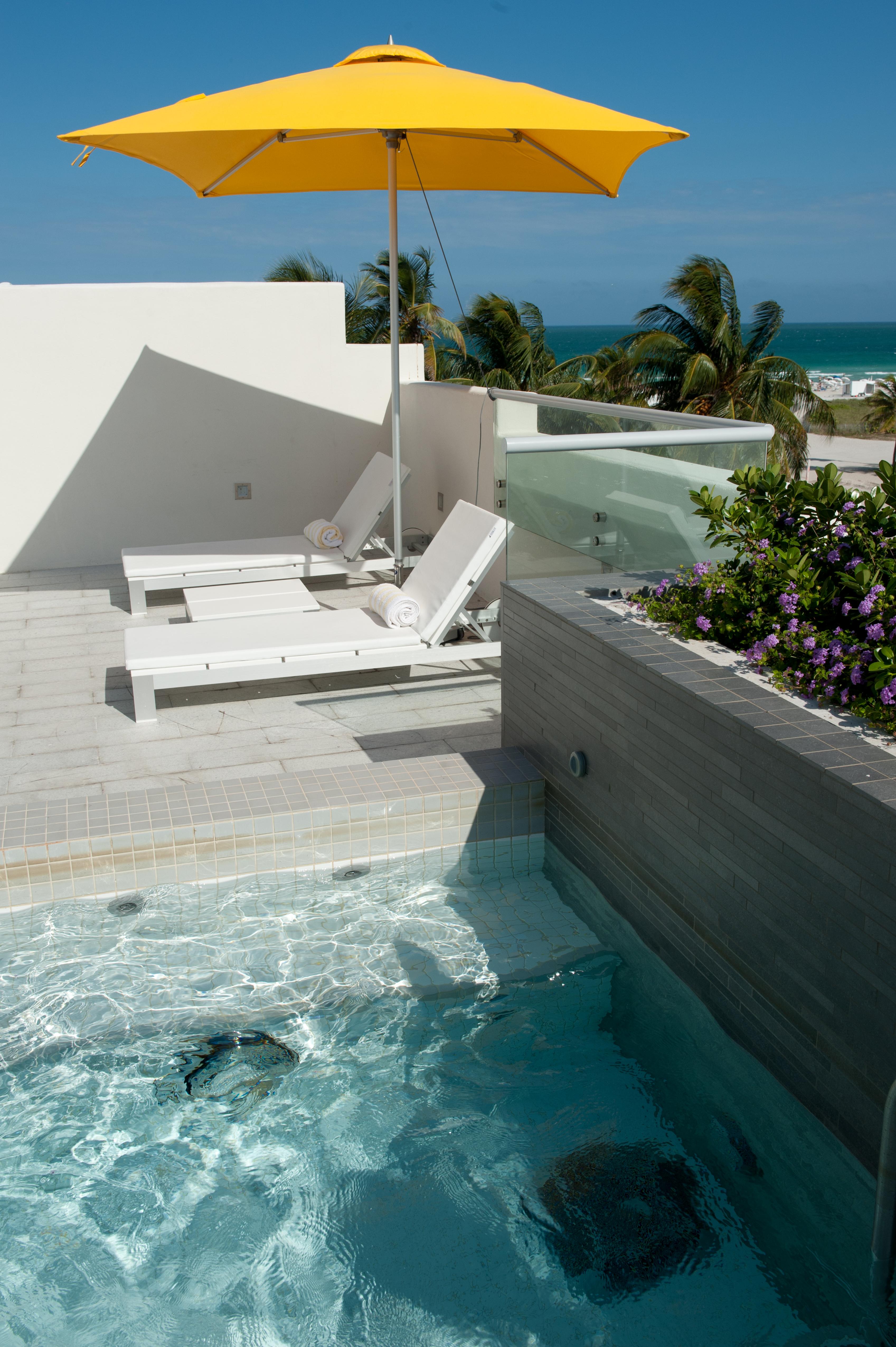 Leslie Ocean Drive Hotel Miami Beach