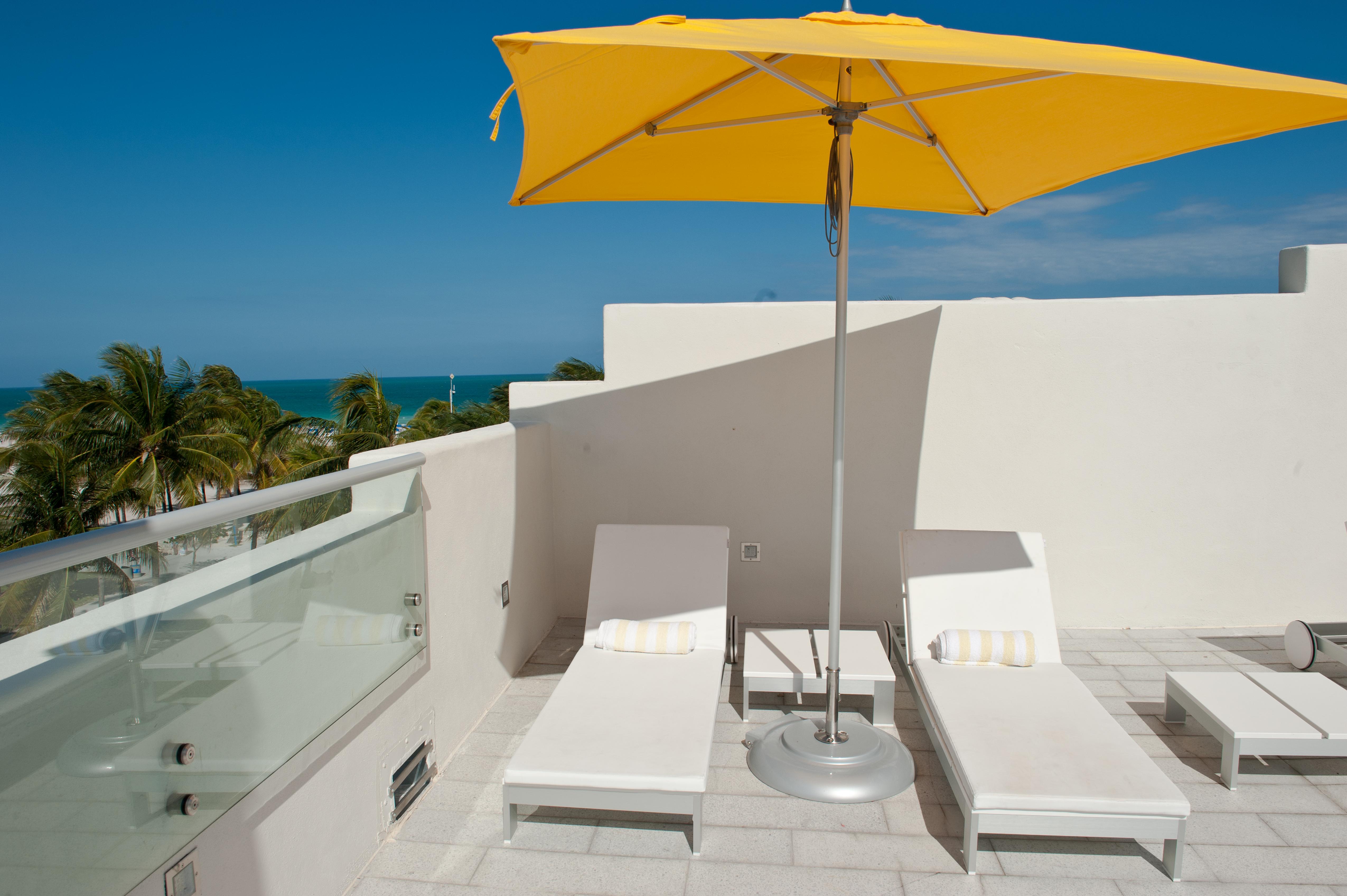Leslie Ocean Drive Hotel Miami Beach