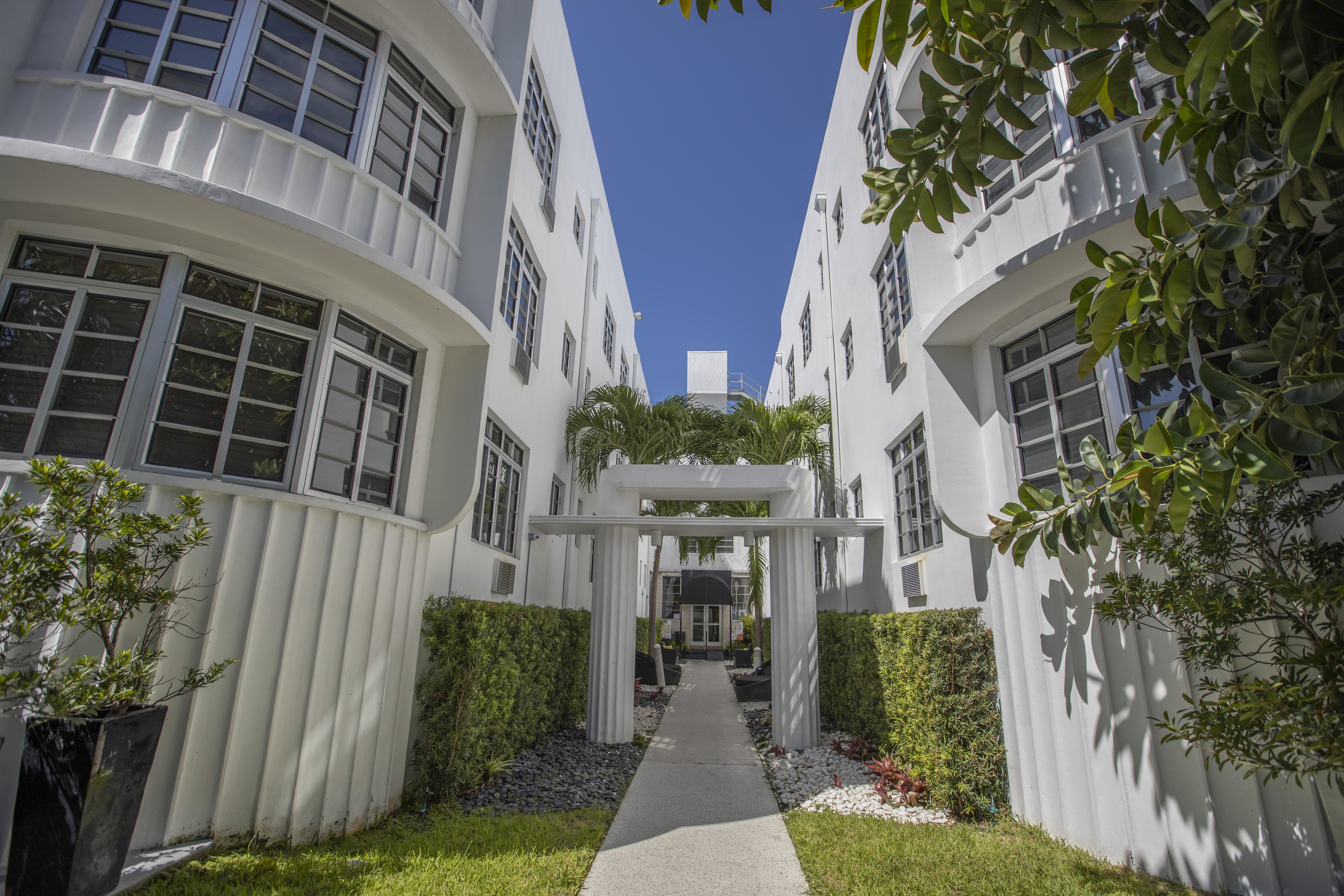 Hotel Lincoln Arms Miami Beach