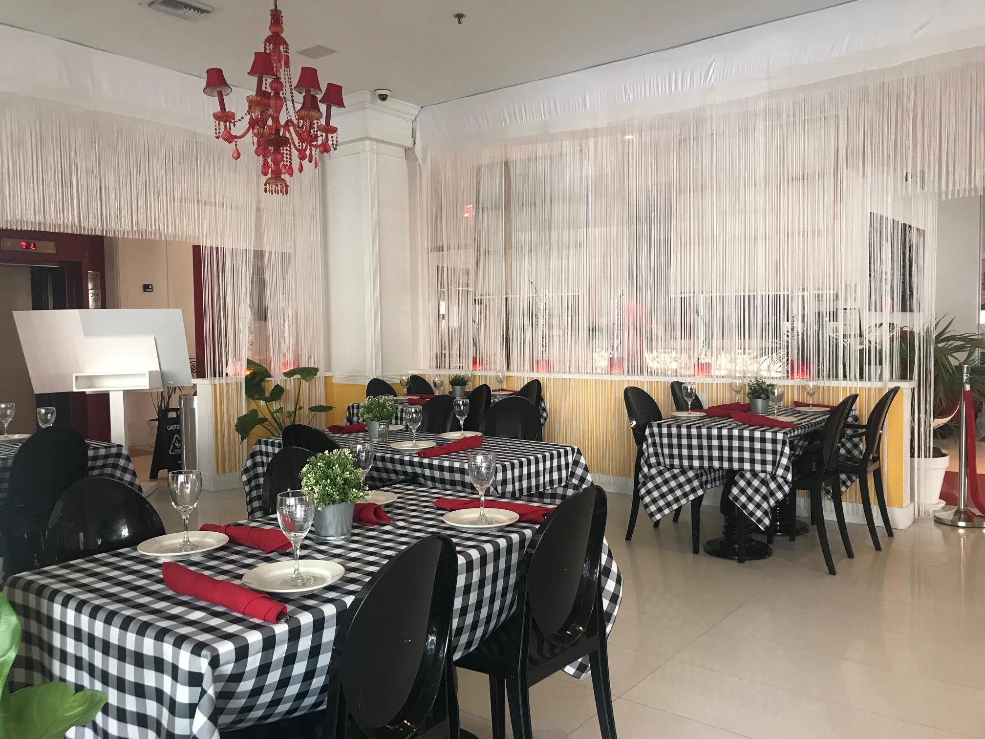 Red South Hotel