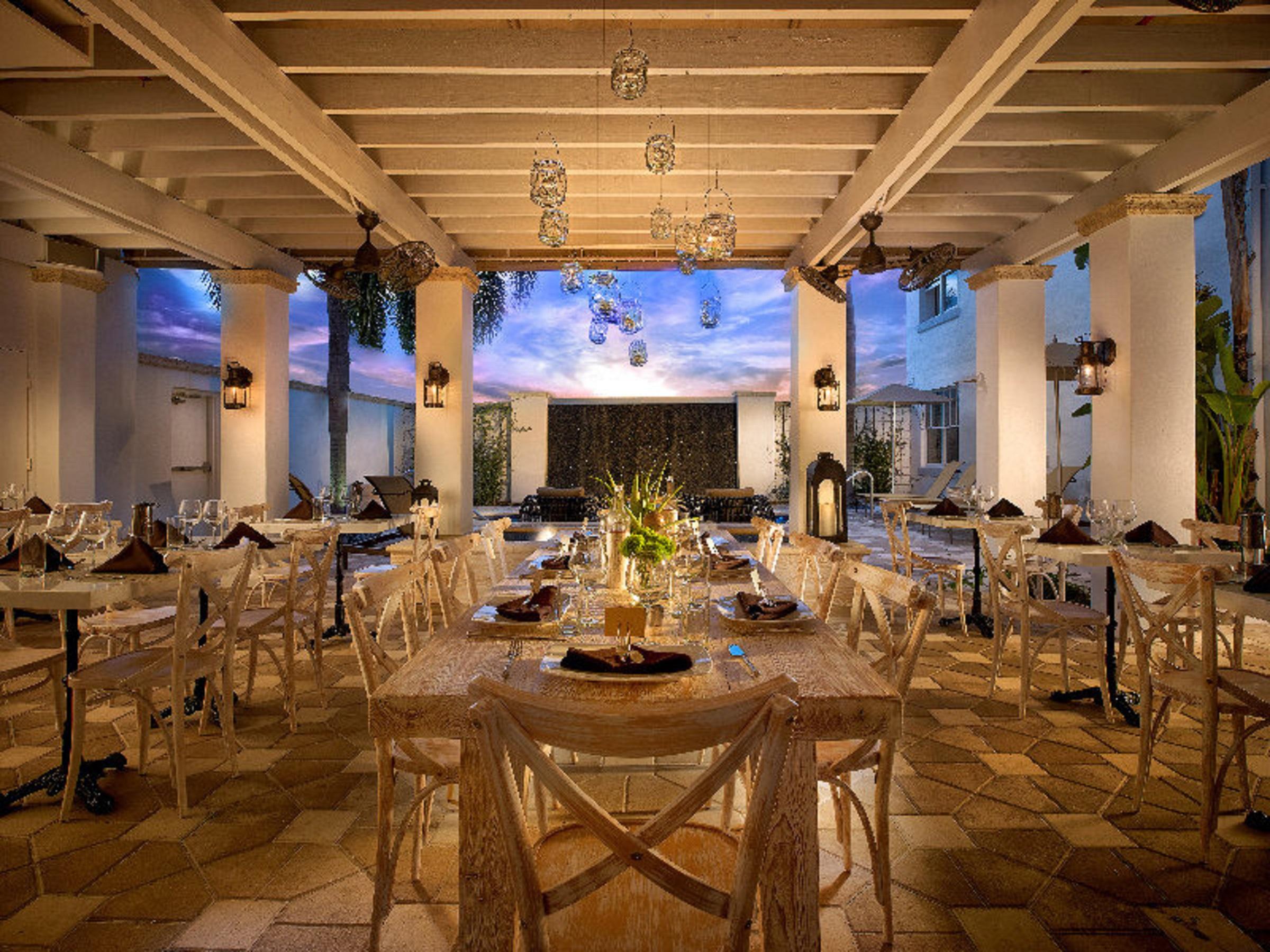 Blue Moon Hotel