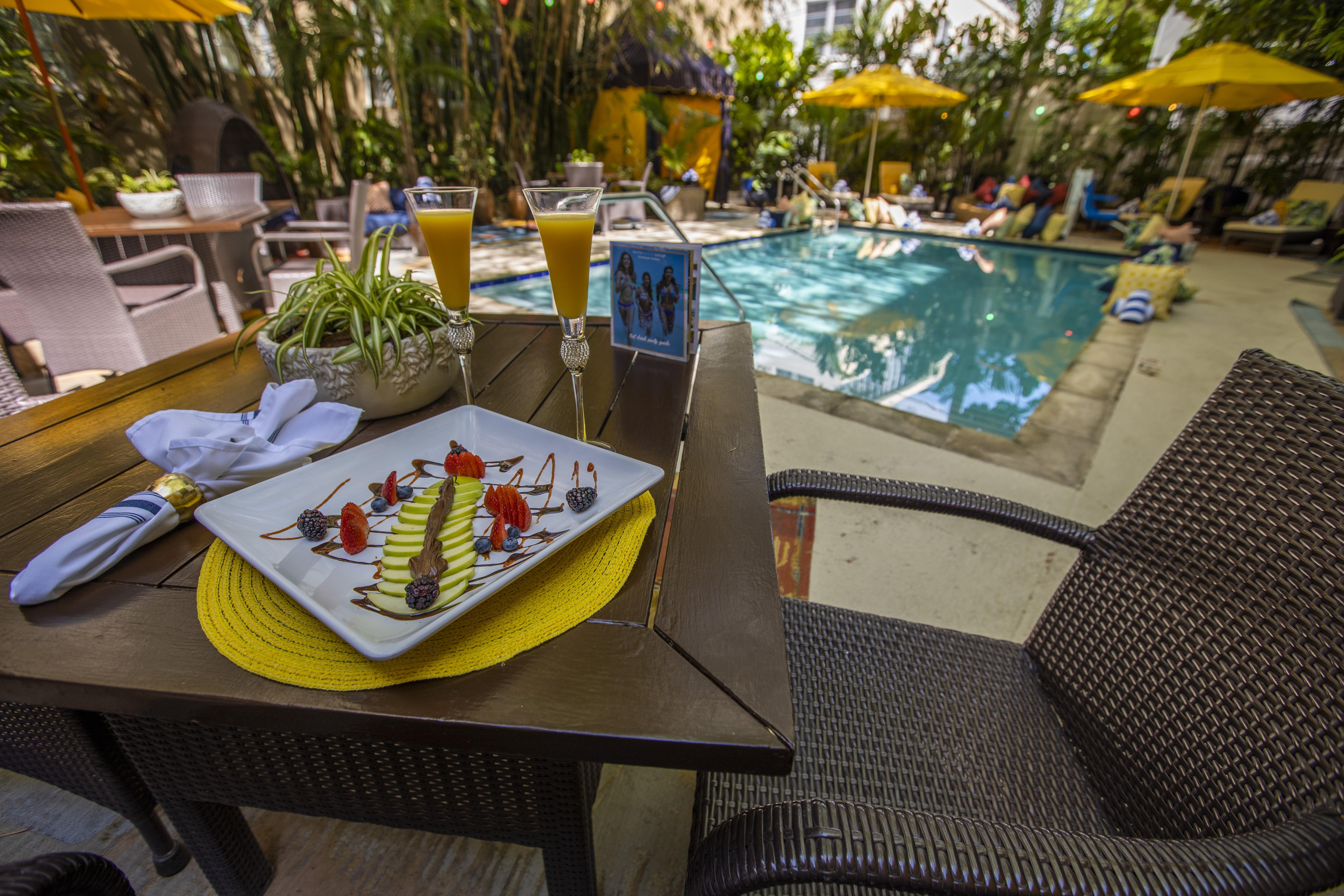 Riviera Hotel 4*