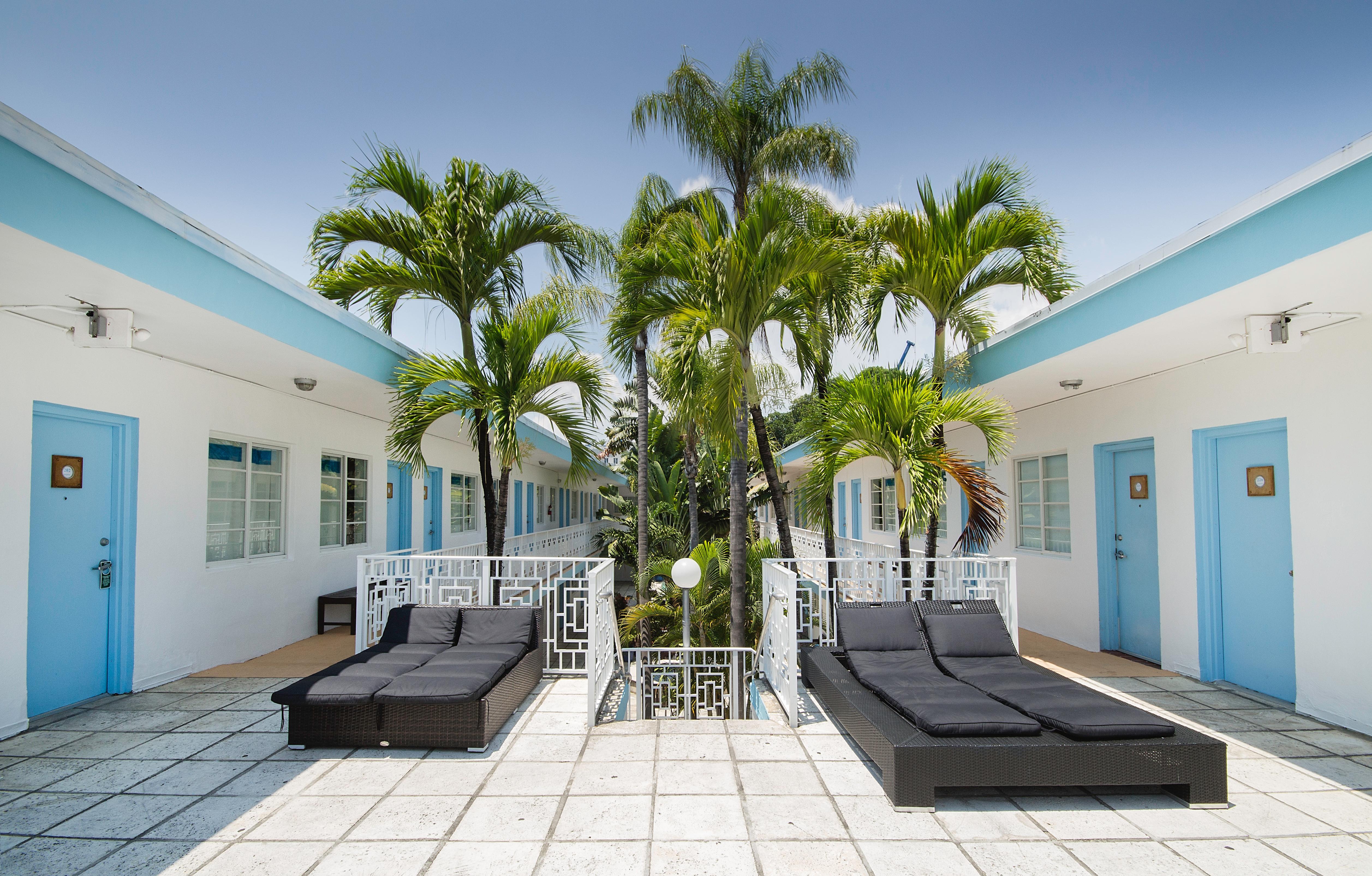 Aqua & Hotel Miami Beach