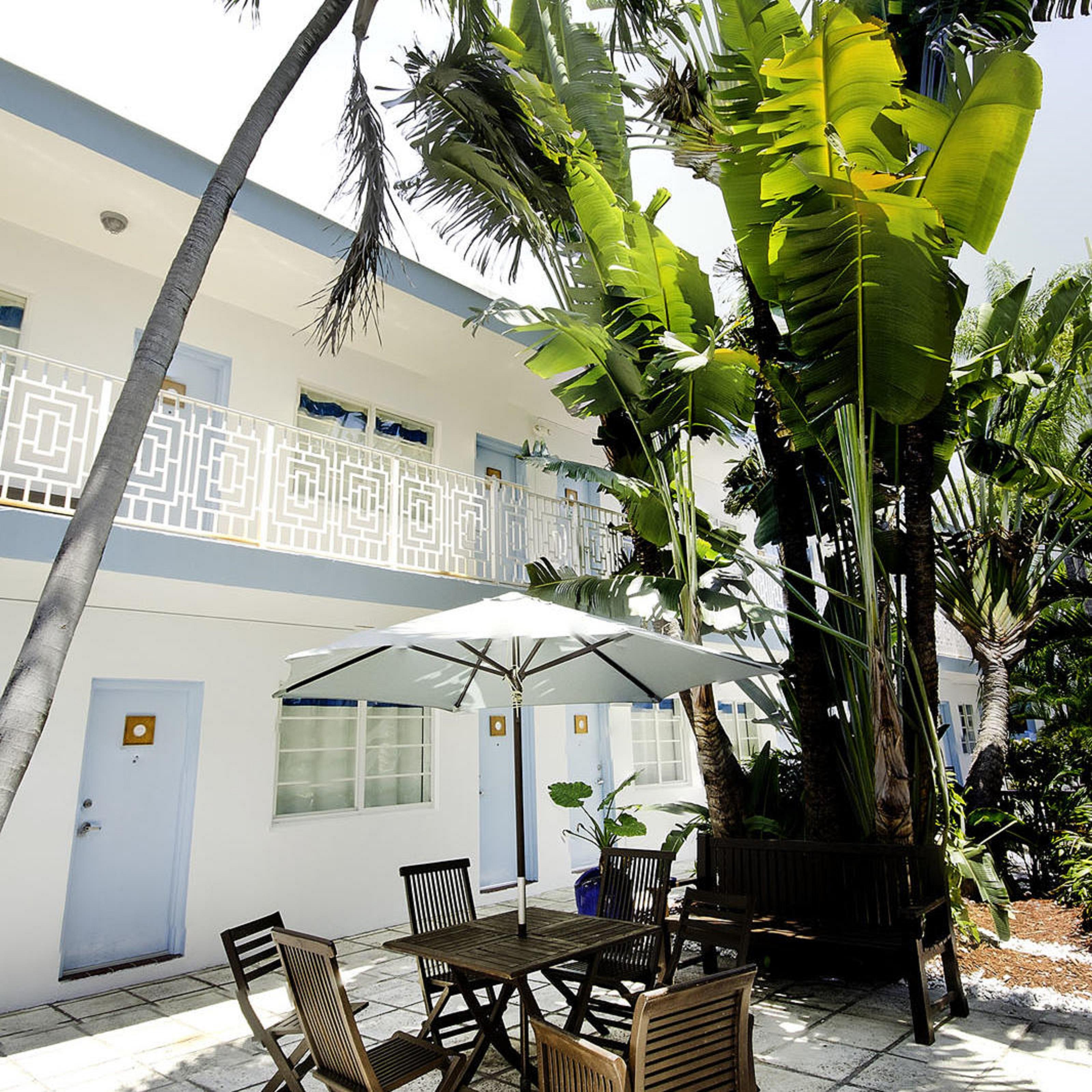 Aqua & 3* Miami Beach