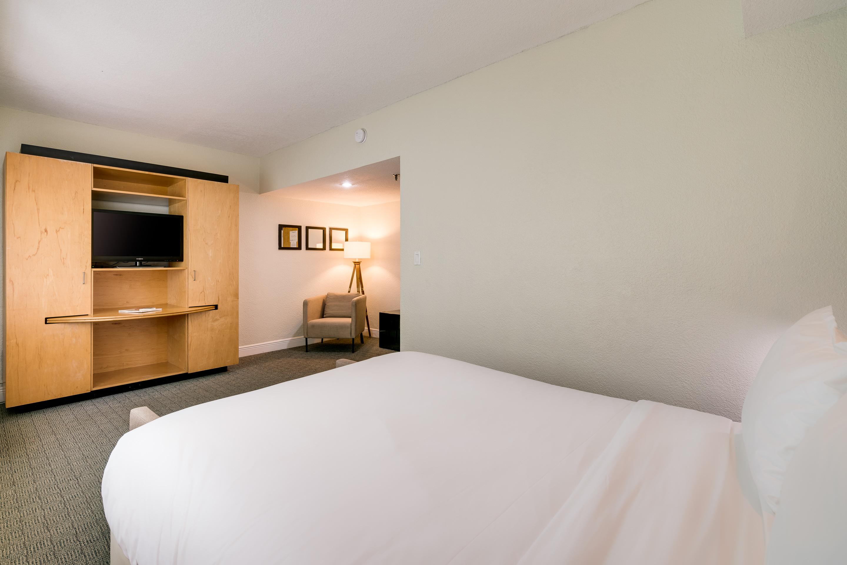 Crest Hotel