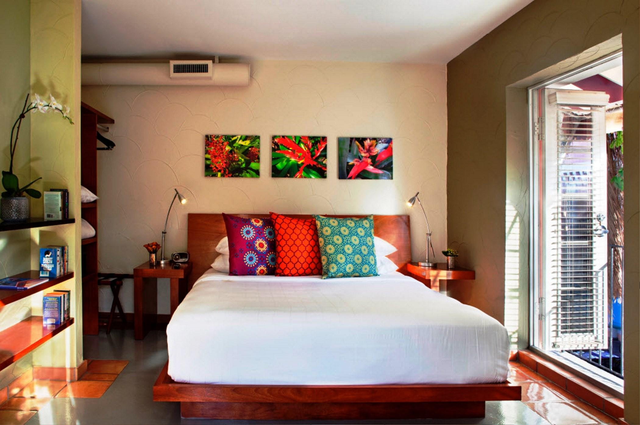 El Paseo Hotel 4*