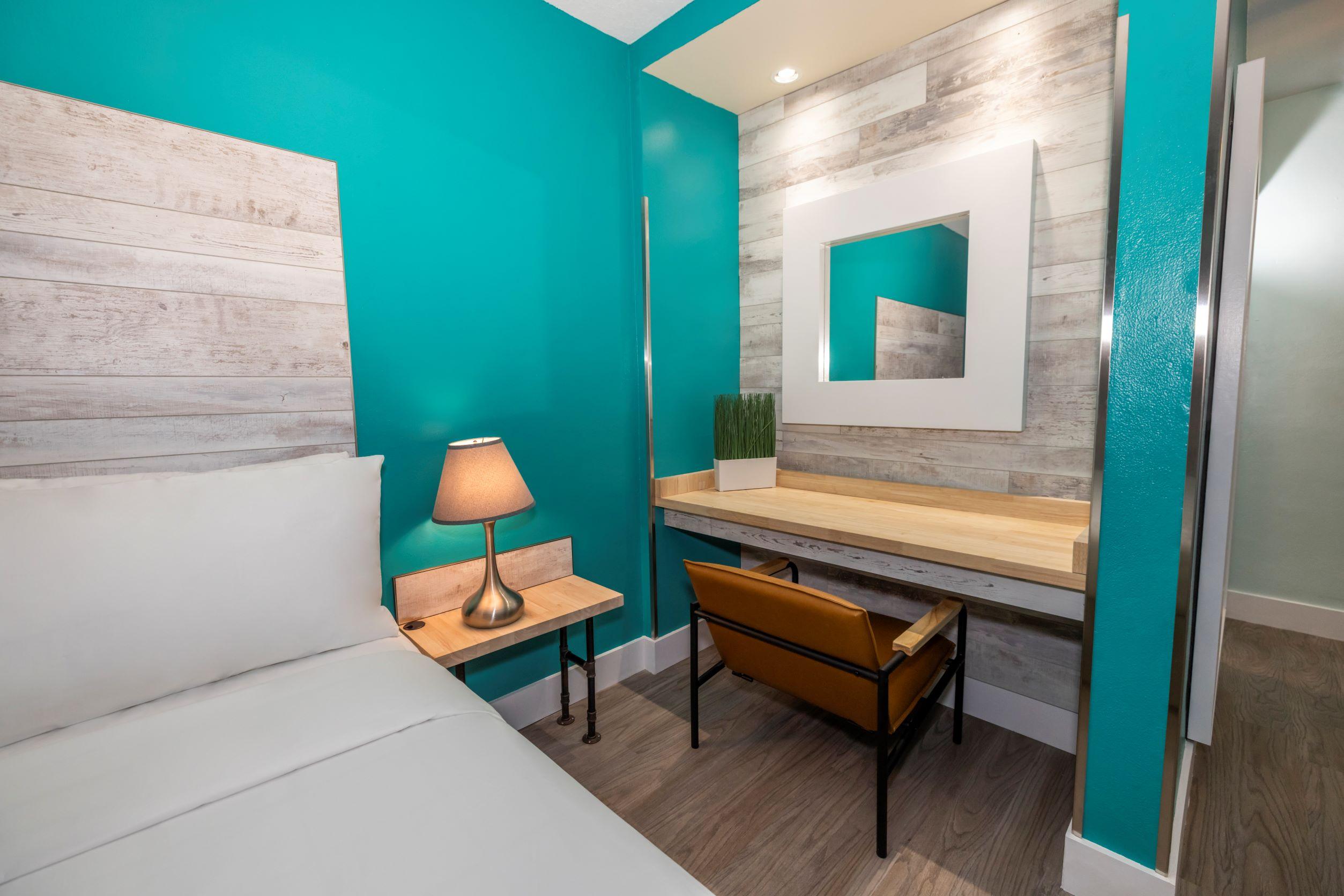 Hotel On South 3*
