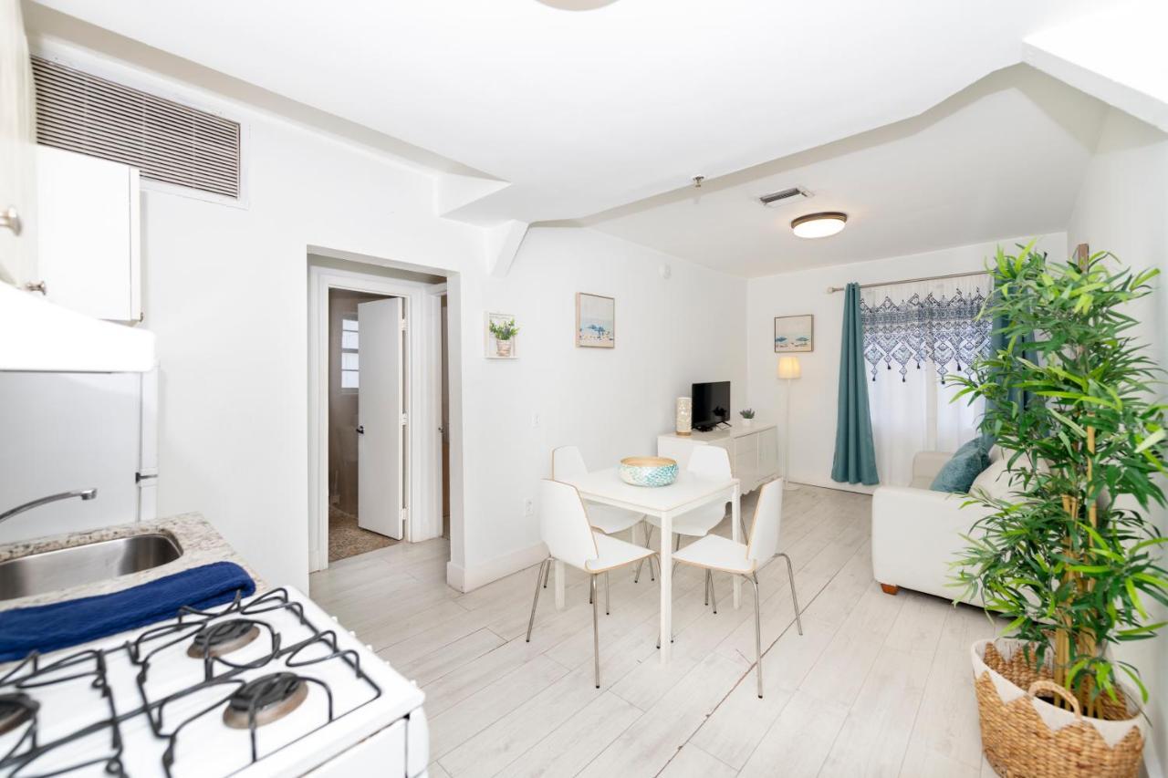 South Of Fifth Ocean Drive Apartment