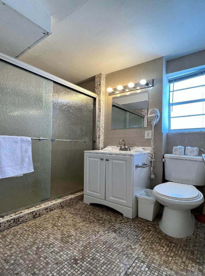 South Of Fifth Ocean Drive Apartment