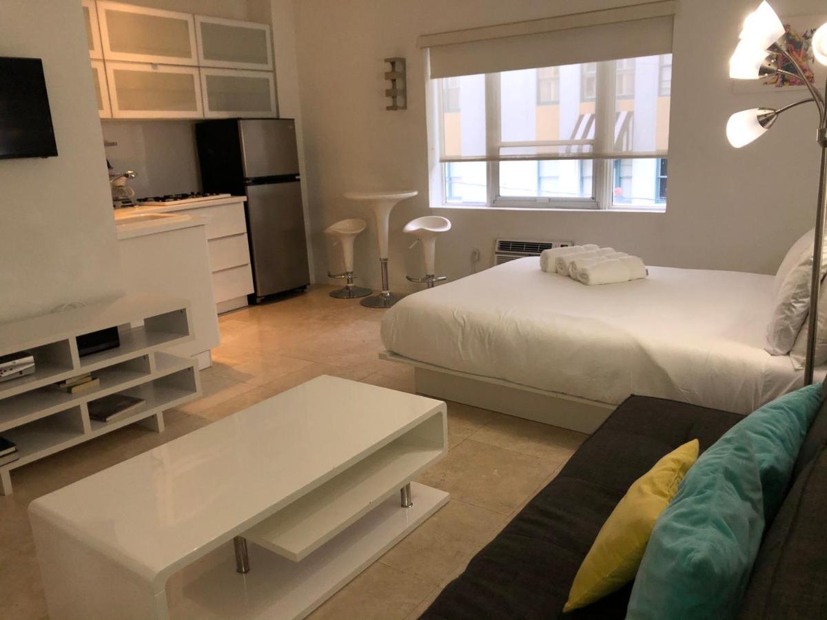 Mantell Plaza Apartment *