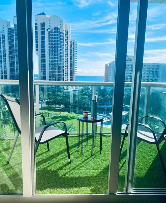 Ocean Reserve Piso 9 - Str 2412 * Miami Beach