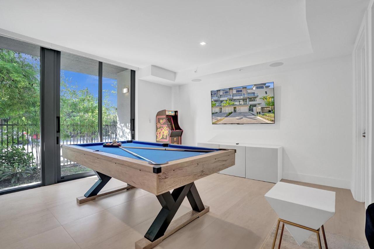 Up East Townhomes By Nomada Residences Apartment