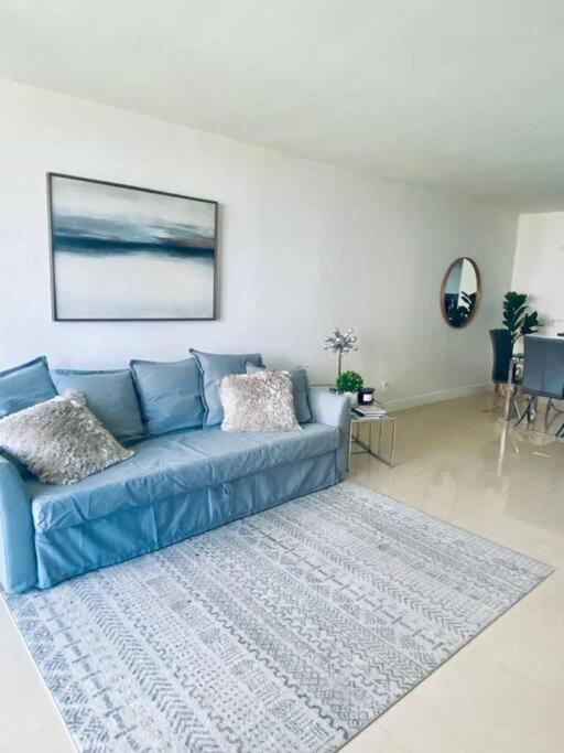 Ocean Reserve Piso 9 - Str 2412 *