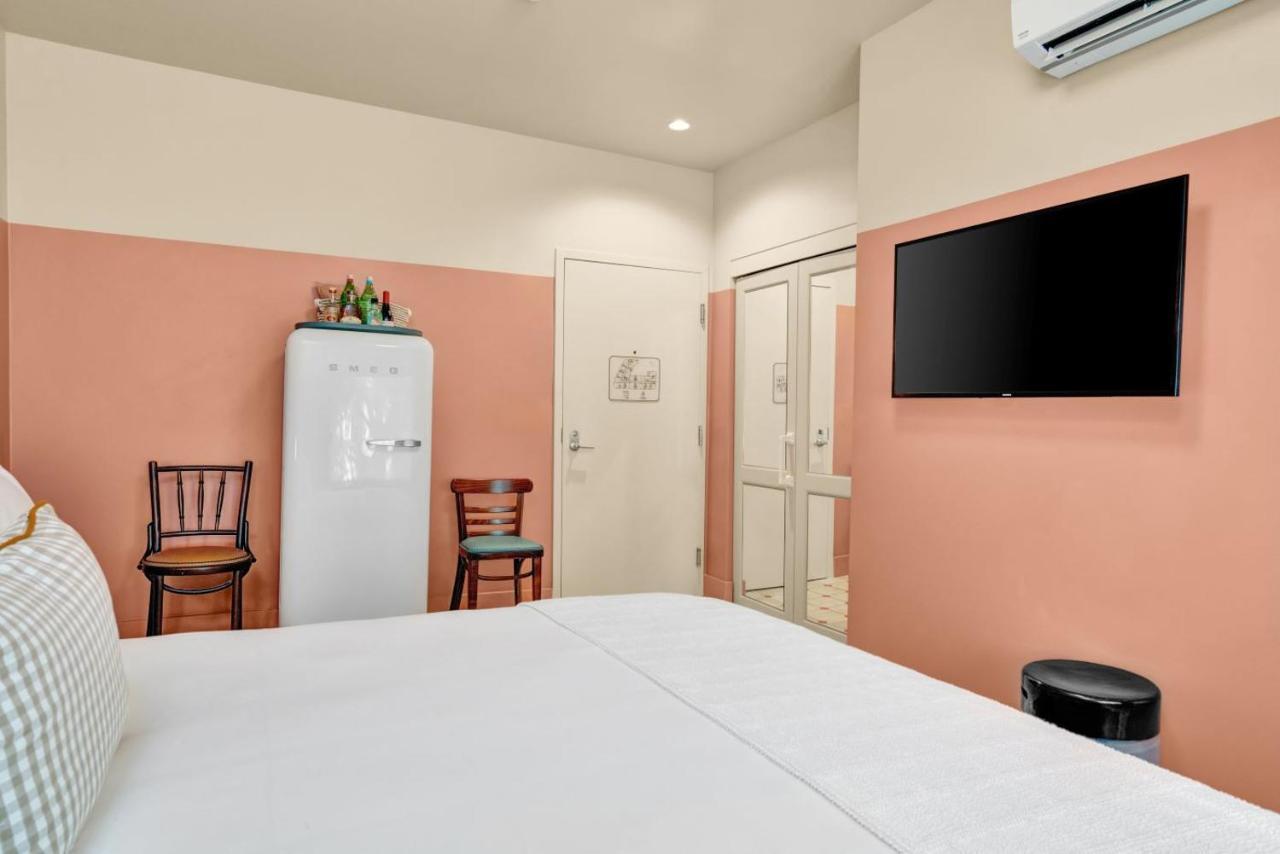 Trouvail Miami Hotel