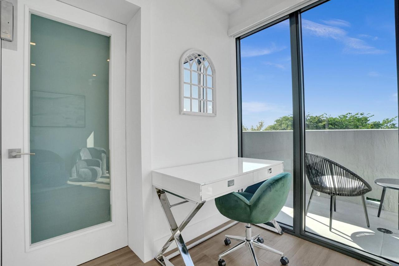 Up East Townhomes By Nomada Residences *