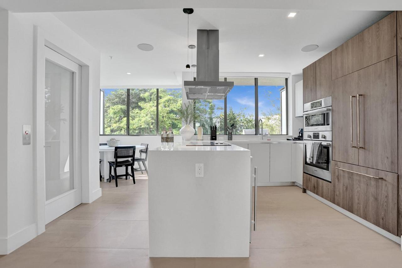 Up East Townhomes By Nomada Residences Apartment *