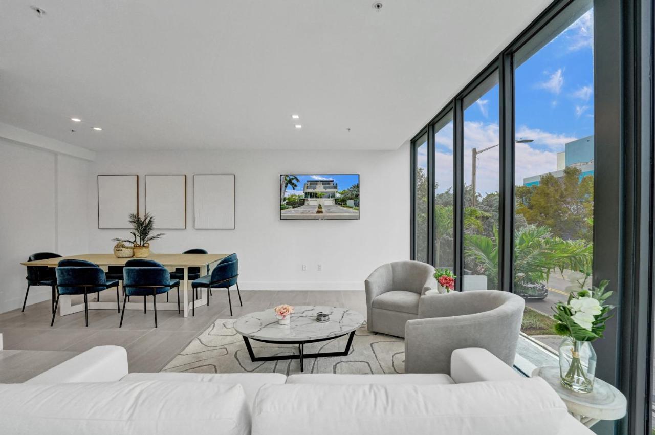 Up East Townhomes By Nomada Residences Apartment