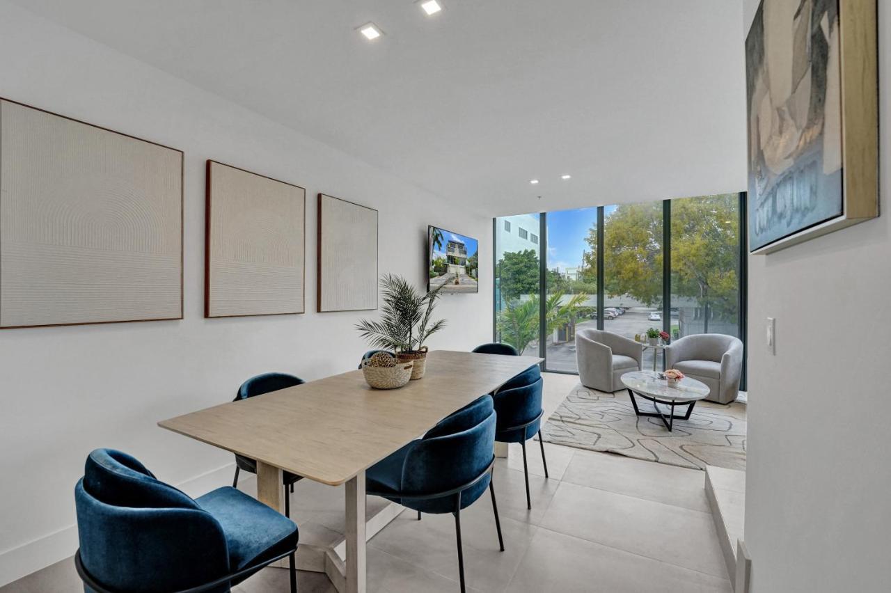 Up East Townhomes By Nomada Residences Apartment