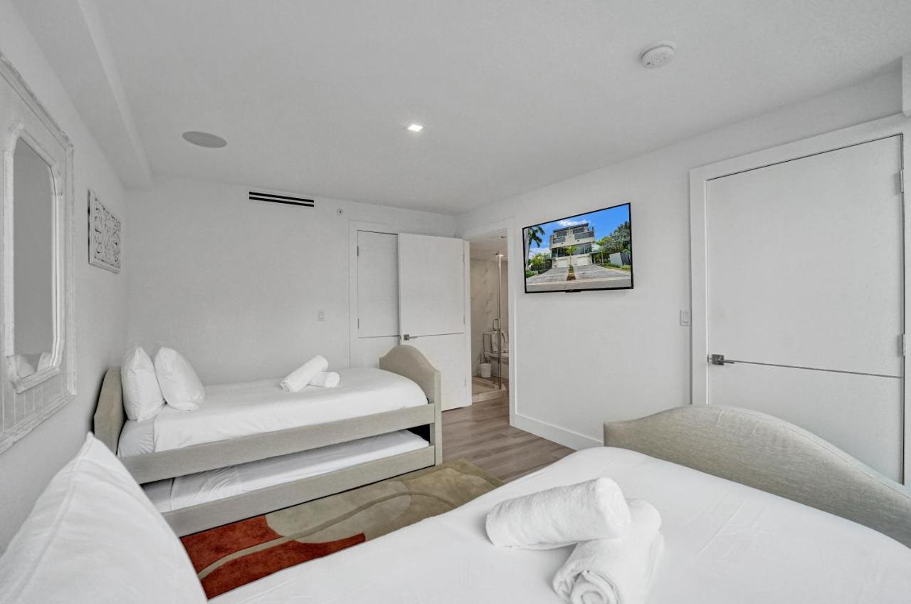 Apartment Up East Townhomes By Nomada Residences