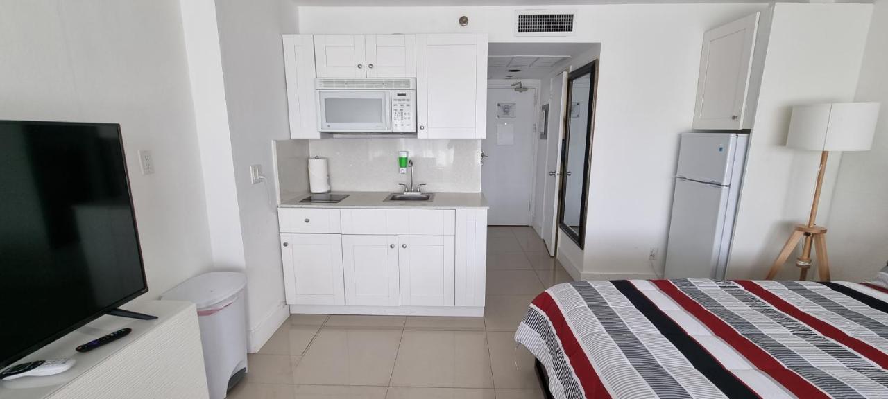 St Miami Front Beach Apartment *