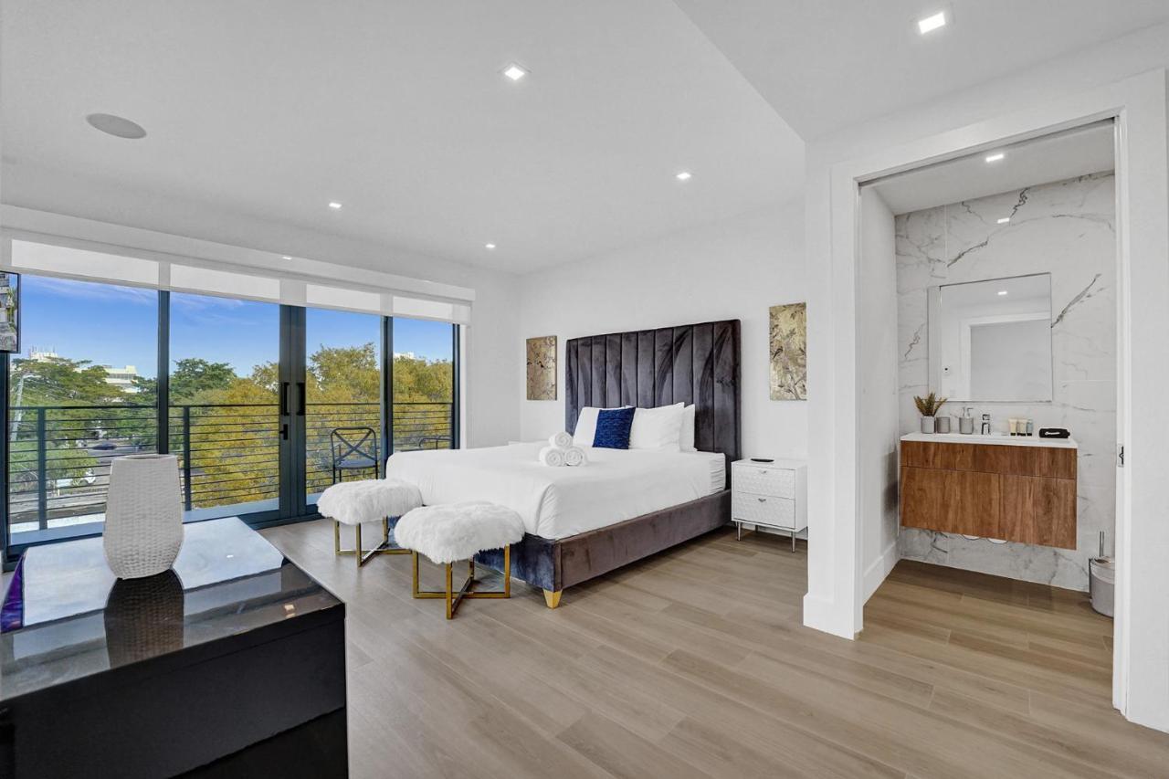 Up East Townhomes By Nomada Residences Apartment