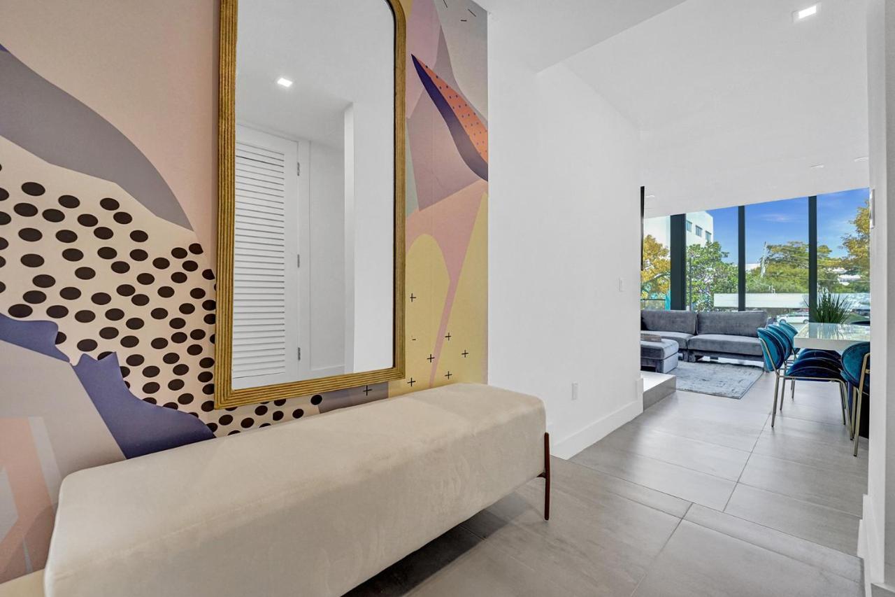 Up East Townhomes By Nomada Residences Apartment