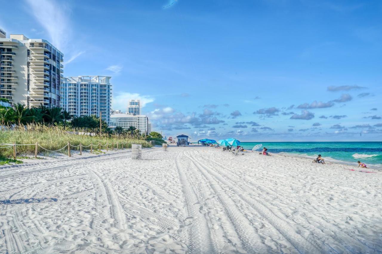 Deluxe At The Casablanca * Miami Beach