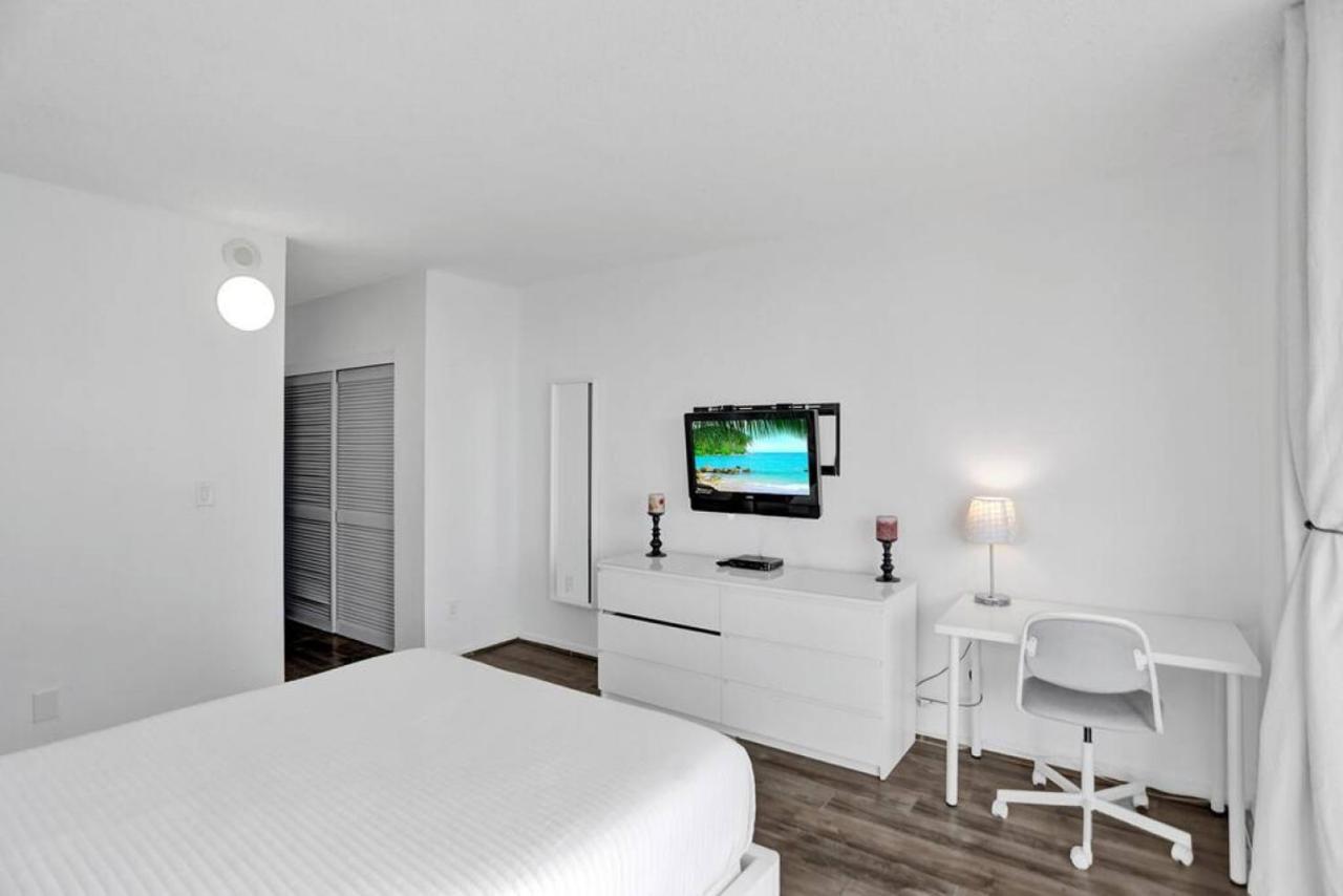 On The 6 Beds Free Parking Holiday home Miami Beach