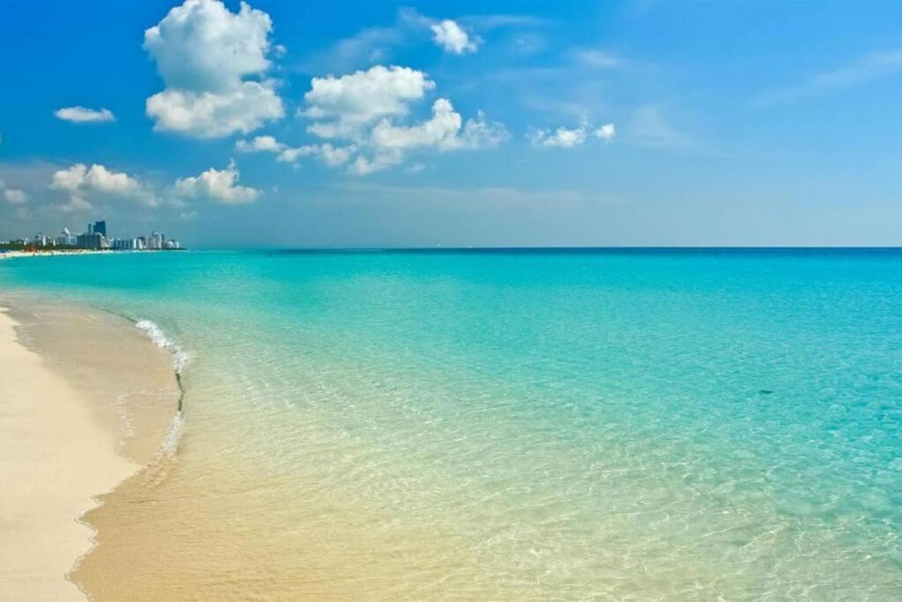 On The 6 Beds Free Parking Holiday home Miami Beach