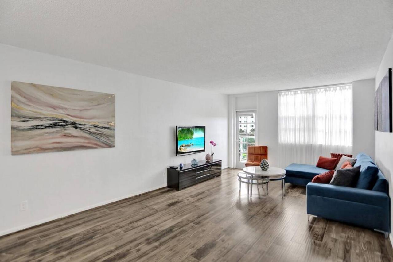 On The 6 Beds Free Parking Holiday home Miami Beach
