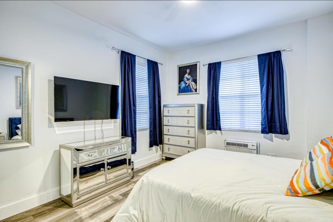 The Shores Of Miami Apartment