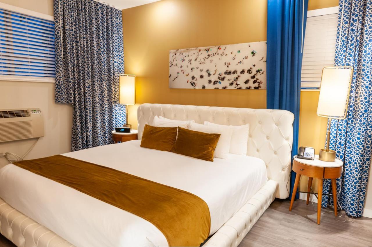 Catalina & Club Hotel 3*
