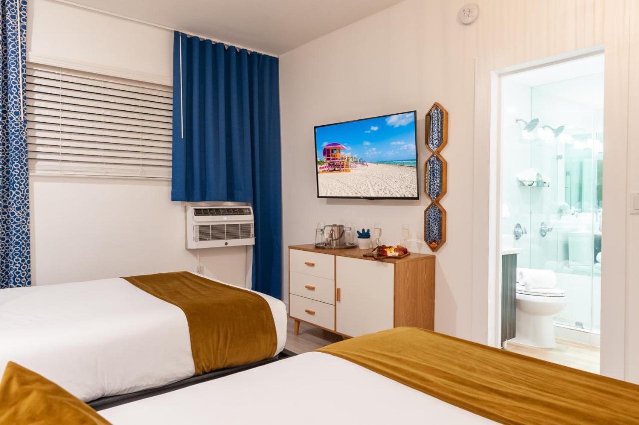 Hotel Catalina & Club 3*