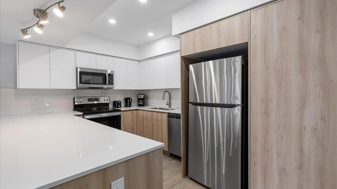 2 Bedrooms Sunny Isles At Ocean Reserve 2nd Floor *