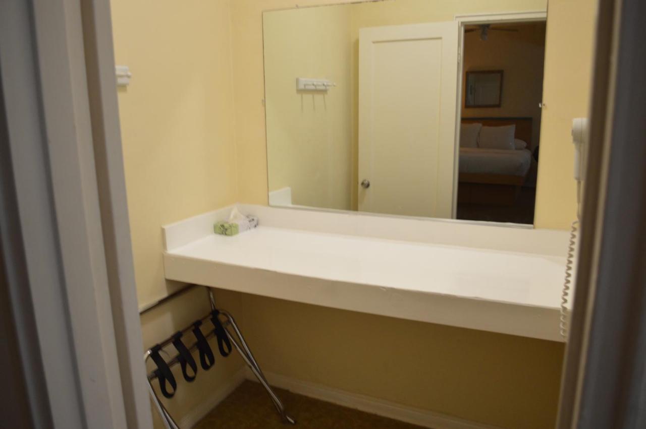 Island House South (adults Only) 3*