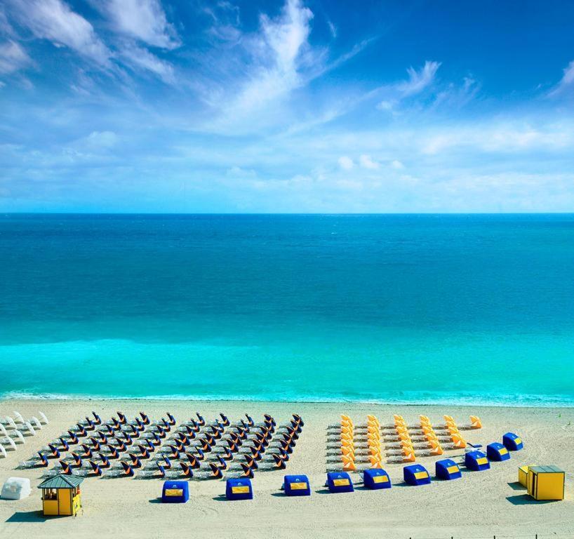 Ocean Hotel Miami Beach
