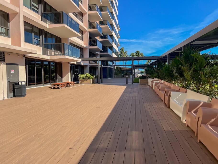 3 Bedroom Ocean-front The Alexander * Miami Beach