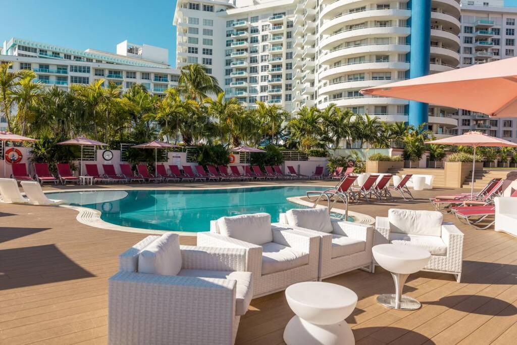 Apartment 3 Bedroom Ocean-front The Alexander